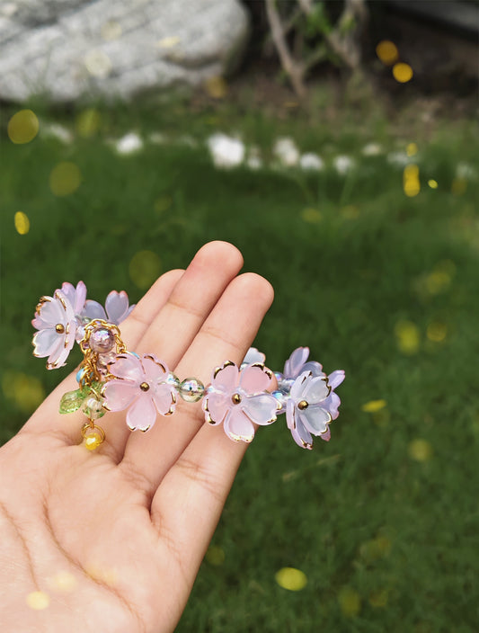 Delicate Flower Bracelet